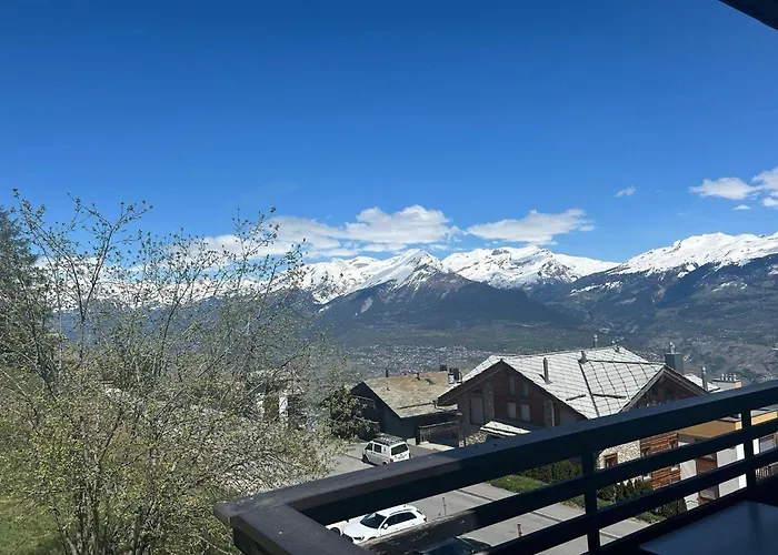 In Near Area アパート *